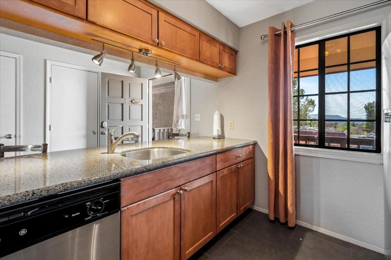 100 Bell Rockcondo- Toroweap